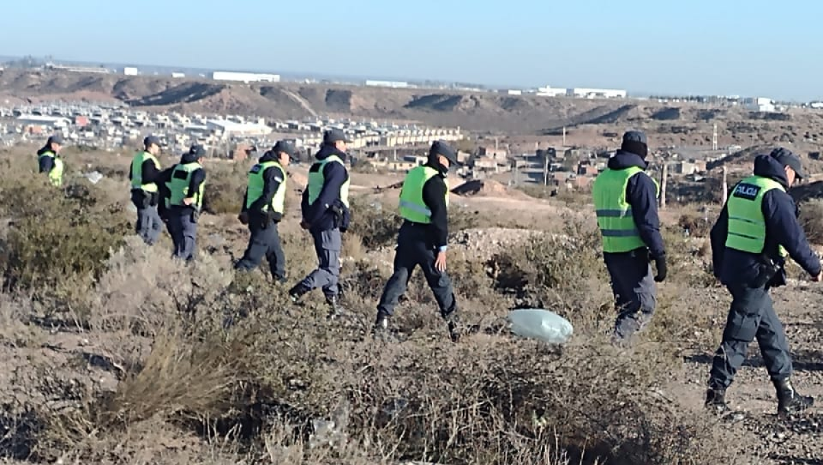 El importante operativo contó con más de treinta infantes.