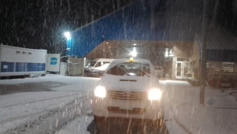 Alerta naranja por nevadas: el paso a Chile por Pino Hachado está cerrado