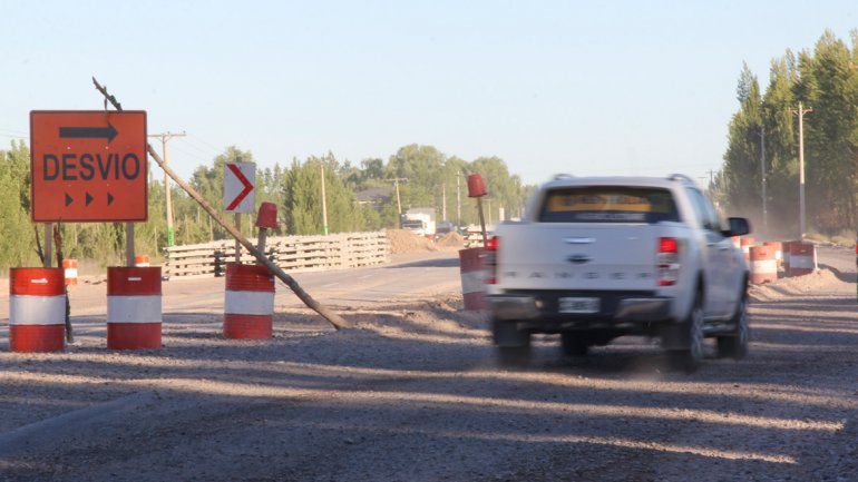 El corte en la ruta será por la obra del puente de ingreso a Fernández Oro.&nbsp;