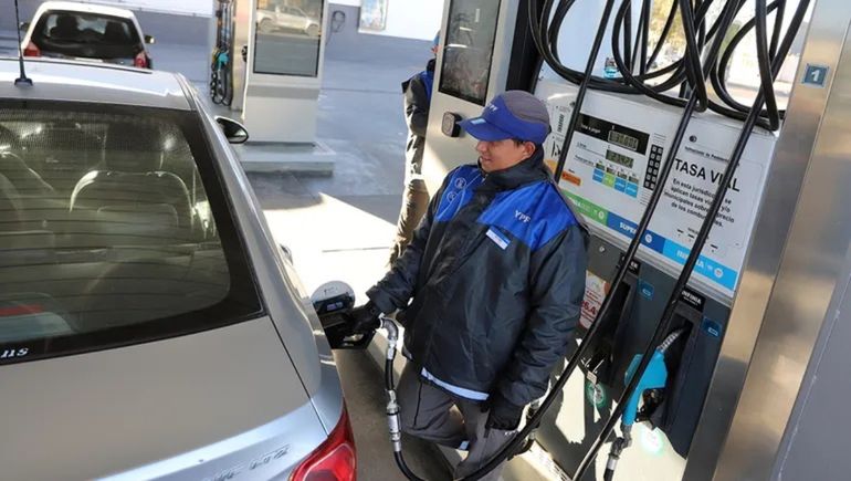 Anuncian un nuevo aumento de combustibles de YPF en todo el país