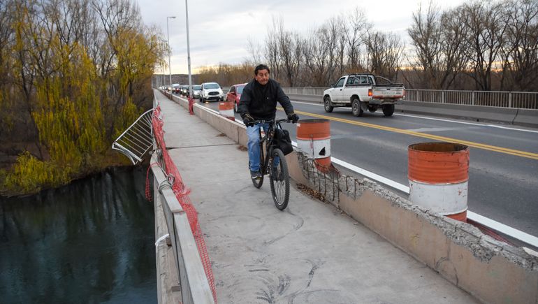 A dos meses de la caída del camión, siguen sin arreglar el tercer puente