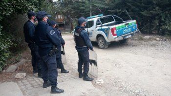 repitieron fiesta clandestina en una casa y agredieron a la policia