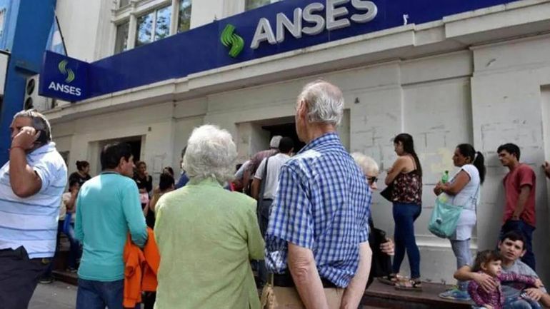 Los abuelos ya están en condiciones de pedir la exención de los impuestos.