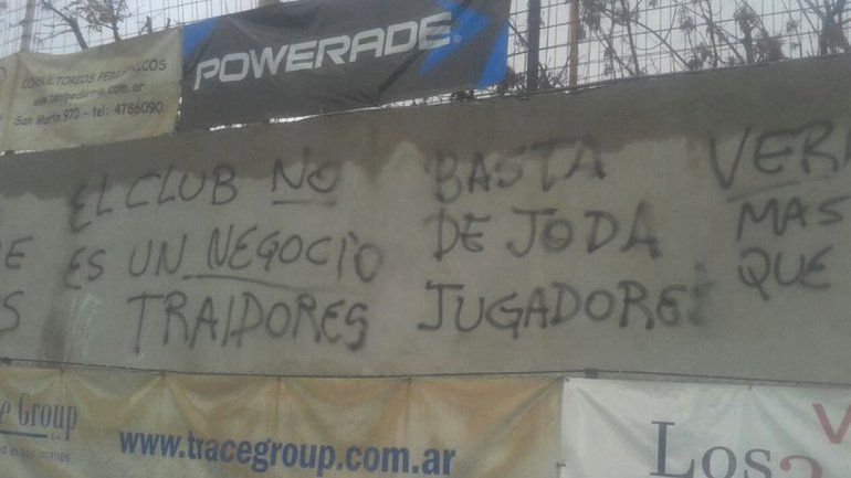 El paredón de OHiggins fue utilizado para dejar los mensajes.