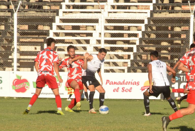 Cipo, muy atento al mercado de la Primera Nacional