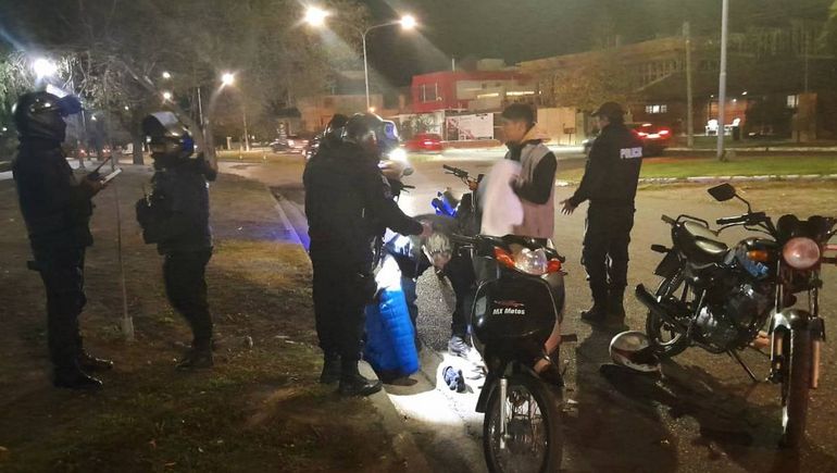 Operativo policial en Viedma