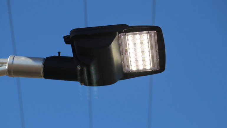 La calle Vélez Sarsfield tendrá 60 nuevas luminarias