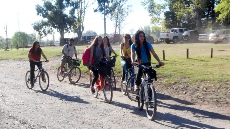 Llegó la primavera y así se festejó en Cipolletti