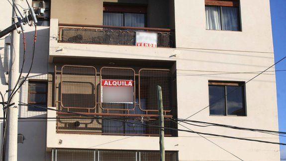 Los insólitos requisitos de una inmobiliaria para renovar contrato