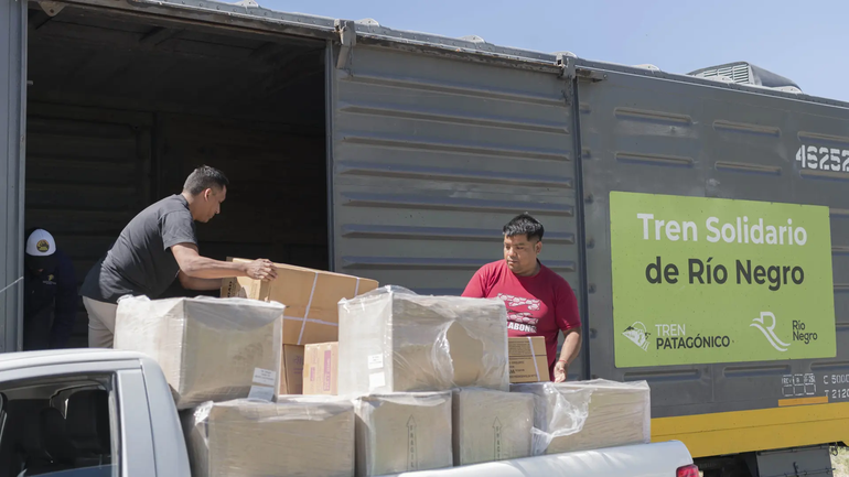 El Tren Patagónico con su vagón solidario para los insumos hospitalarios de Río Negro.