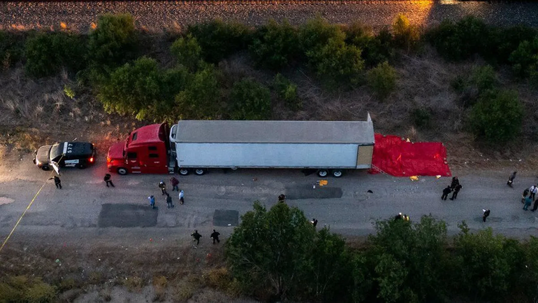 Horror en Texas: hallaron a 46 migrantes muertos adentro de un camión