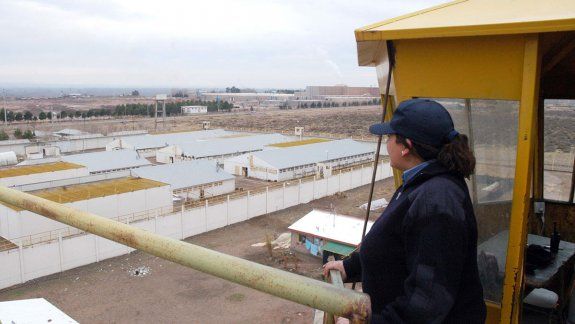 Las presas con hijos menores son beneficiadas con domiciliarias