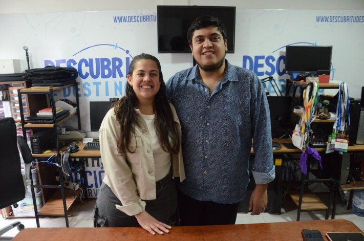 El placer de trabajar comiendo: la pareja influencer que busca los mejores platos de la zona