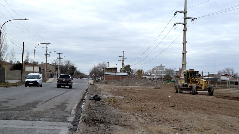 Además de la rotonda, se prevé la apertura de nuevas calles, nuevos pluviales y parquización. Además de la rotonda, se prevé la apertura de nuevas calles, nuevos pluviales y parquización.