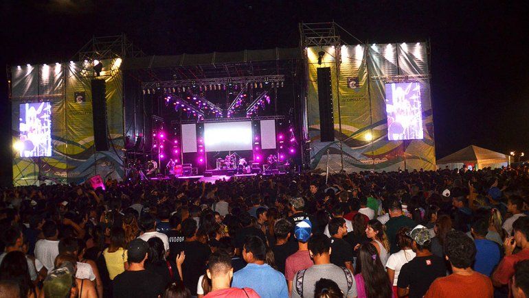 Juegos, artesanos y shows en el arranque de la fiesta