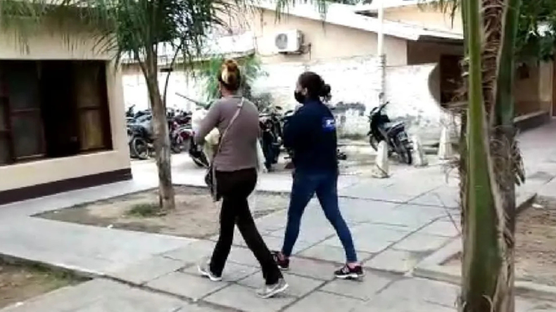 Una mujer grababa las golpizas a su bebé y se lo mandaba a su ex pareja
