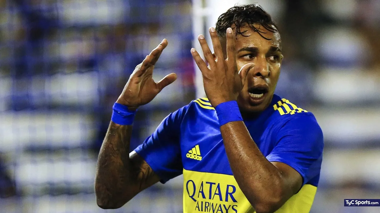 Denunció que el jugador de Boca Sebastián Villa la violó
