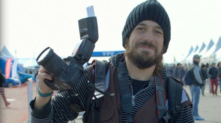 Pablo Leguizamón, un fotoperiodista nacido en Buenos Aires pero viedmense por elección.