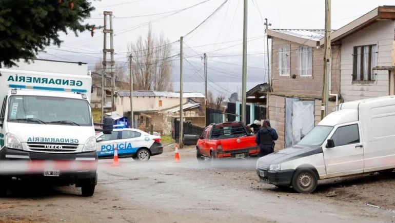 Gendarmer&iacute;a Nacional tuvo a cargo los trabajos periciales en la vivienda donde ocurri&oacute; la muerte de la mujer.&nbsp;
