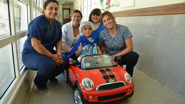 Los doctores que les curan hasta el miedo a los niños