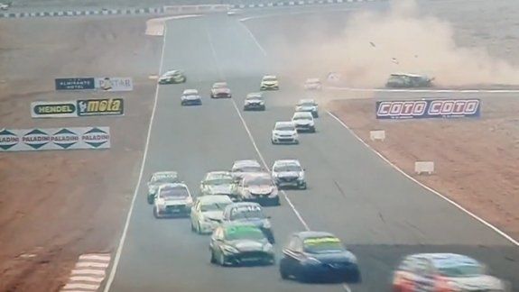 Accidente en el TN de Centenario: hay pilotos hospitalizados