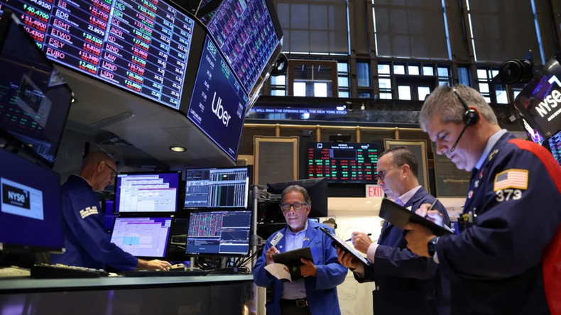 Tras la subida de aranceles de parte de Estados Unidos, los mercados accionarios caen.