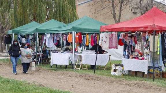 Las autoridades de la comuna completarán todos los trabajos de infraestructura necesarios para la labor de los feriantes en las 1.200 Viviendas. &nbsp;