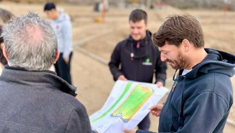 El intendente Rodrigo Buteler recorrió obras públicas en marcha en Cipolletti.