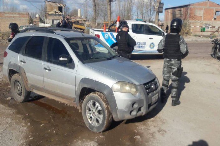 Armados, robaron correspondencia de un correo y atacaron a una mujer: un detenido