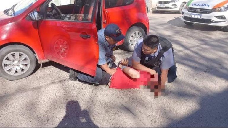 El sospechoso fue detenido en Cipolletti tras una intensa persecución policial desde Cinco Saltos.&nbsp;