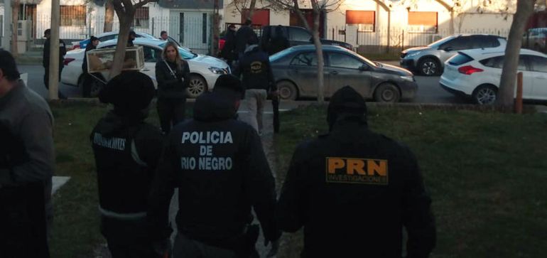 Un detenido y varios secuestros vinculados a robos en comercios