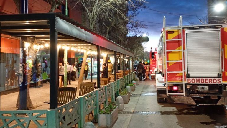 El incendio comenzó pasadas las 19.