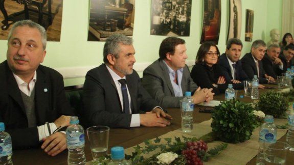 Weretilneck participó del encuentro de gobernadores en Buenos Aires.