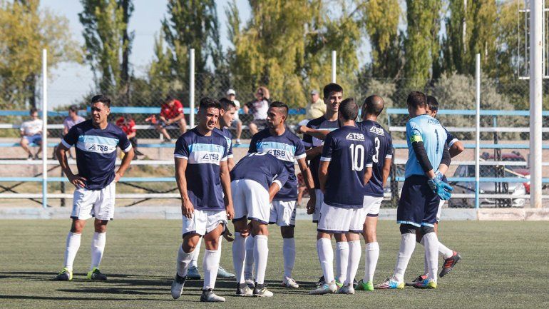 La serie entre Maronese y La Amistad arranca en el oeste