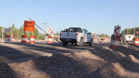 Desviarán el tránsito sobre Ruta 22 por obras de ampliación