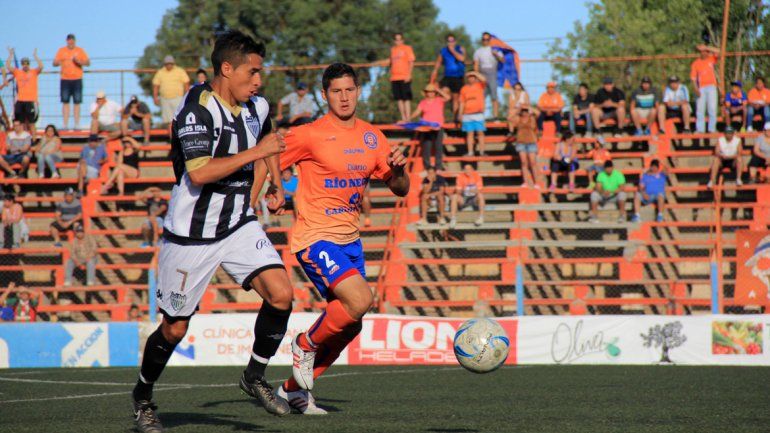 El Albinegro perdió 3 a 1 contra Roca en el Maiolino