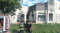 voraz incendio en una casa en bahia a blanca: murio un nene de 2 anos y su hermano esta grave