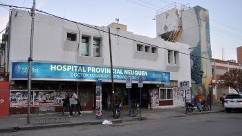 encontraron un bebe abandonado adentro de una caja en neuquen