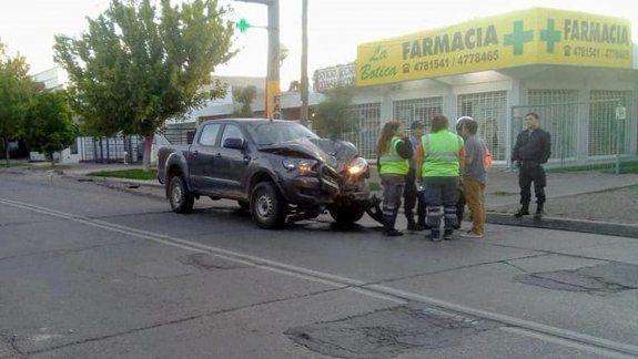 Derribó una columna en calle Toschi y se negó al alcotest