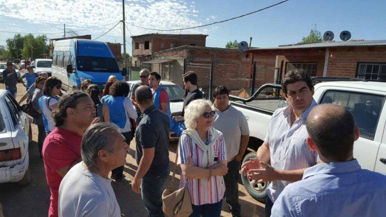 Wisky y Tortoriello recorrieron los barrios afectados por la inundación