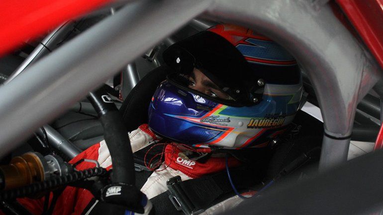 Jáuregui hizo un gran esfuerzo por estar y quiere hacerlo valer en la pista.