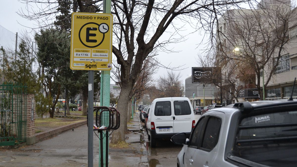 Desde el 1 de julio, el Municipio de Cipolletti autorizó el nuevo cuadro tarifario para el Servicio de Estacionamiento Medido (SEM).