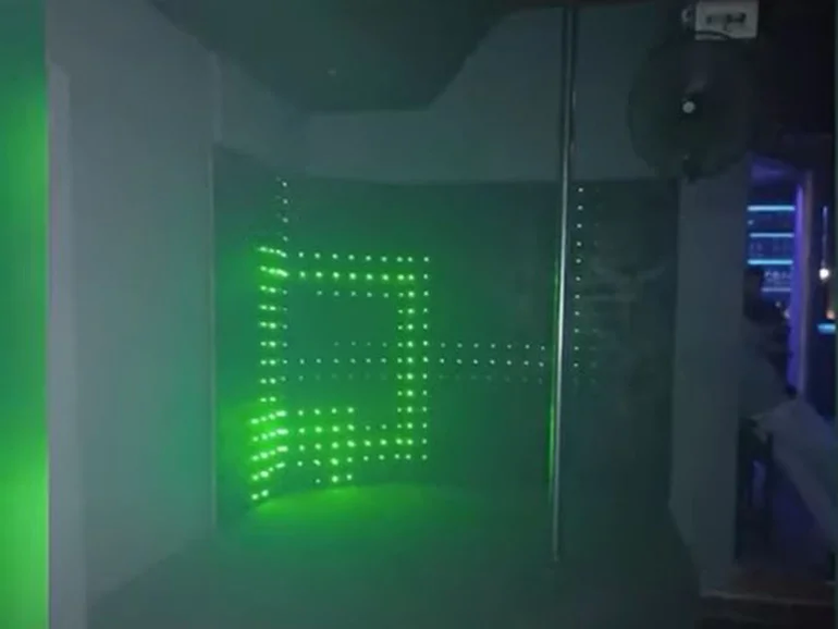 Clausuran un bar que se usaba para orgías e intercambios de pareja