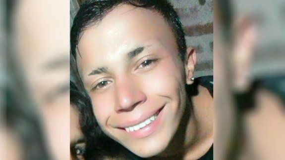 Buscan a un adolescente que salió de su casa y nunca más volvió