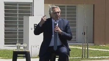 no preguntamos que ideologia tiene la vacuna, solo si salva no preguntamos que ideologia tiene la vacuna, solo si salva