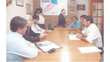 el encuentro en el obispado acerco posiciones entre el gobierno y unter