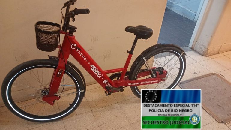 La bicicleta de Neuquén recuperada por la policía cipoleña. Andaba en ella un menor de edad.&nbsp;