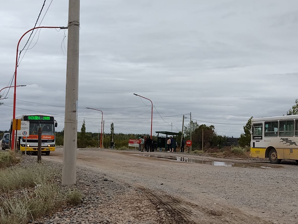Provocó alarma la humareda de un colectivo