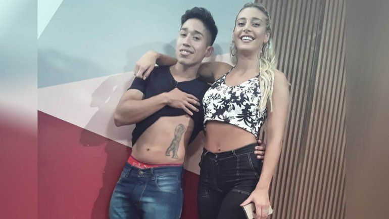 Fanático extremo: se tatuó la cola de Sol Pérez