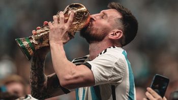 Riquelme: Es hermoso ver a Messi levantar la Copa